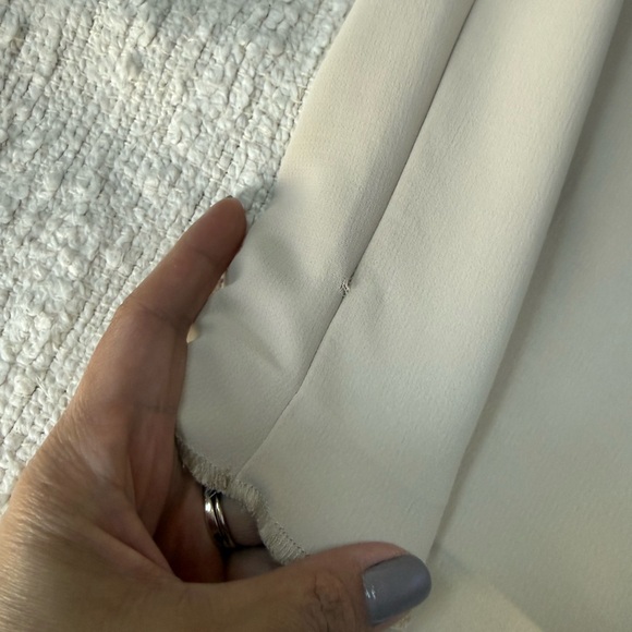 LOFT Pleated Trousers Dress Pants Cream Size 2 - Picture 10 of 10